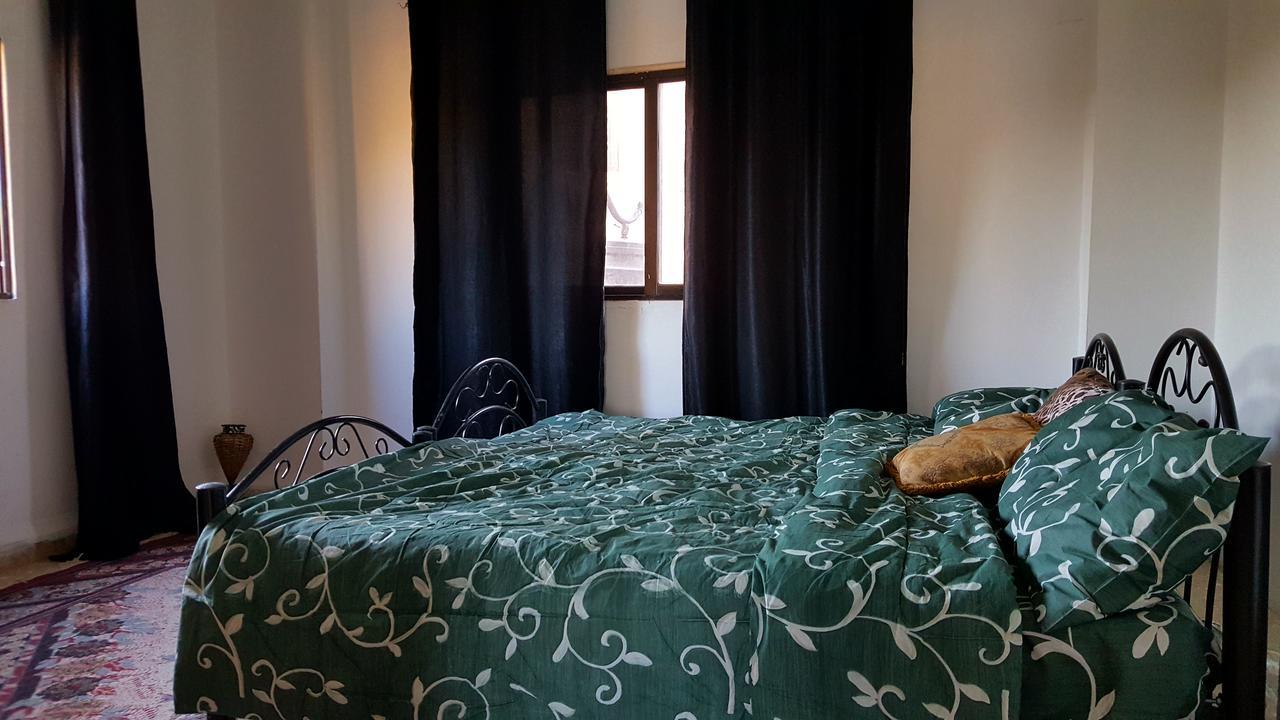 Отель Karak House Экстерьер фото